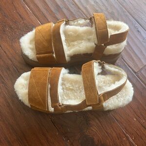 Suzanne Rae Sherpa lined sandals